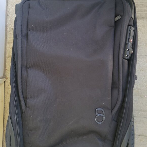 G-RO Smart Carry-On Bag 22" 2-Wheel Luggage + Battery Pack ALL BACK - Picture 7 of 16